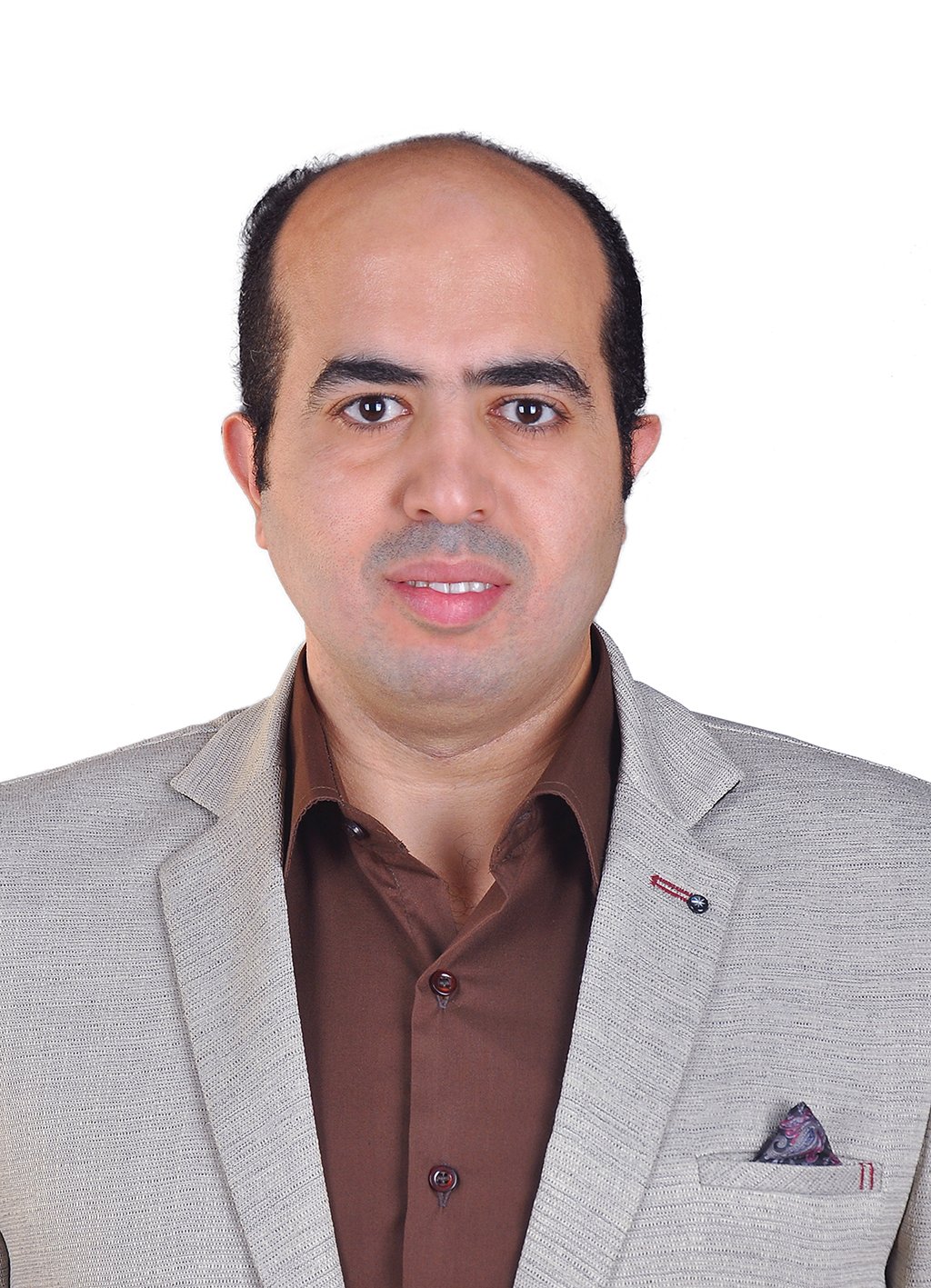 دكتور ايمن عبد السميع
