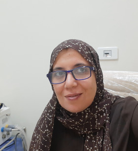 دكتورة اميرة جامع الباطنة والسكر والجهاز الهضمي مدينتيدكتورة اميرة جامع