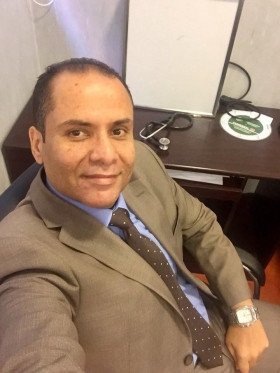 دكتور عمرو يونس قلب وأوعية دموية سيدي بشردكتور عمرو يونس